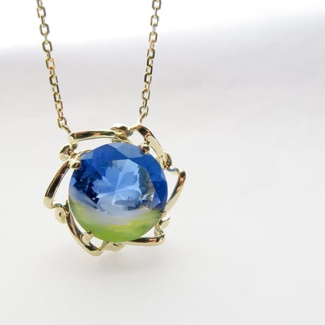 【necklace】　硝子の宝石　宇宙桜カット