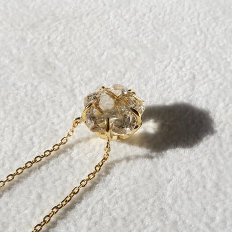【necklace】　ルチルクォーツ　10mm　さくらシェイプ