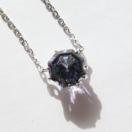 バイカラーゾイサイト 6mm アトリアカット necklace