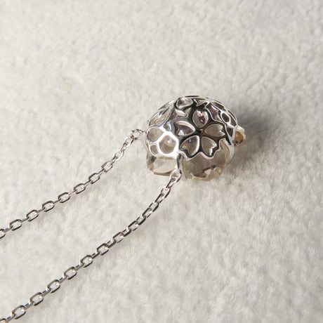 【necklace】　ルチルクォーツ　10mm　ぺたんこさくらシェイプ