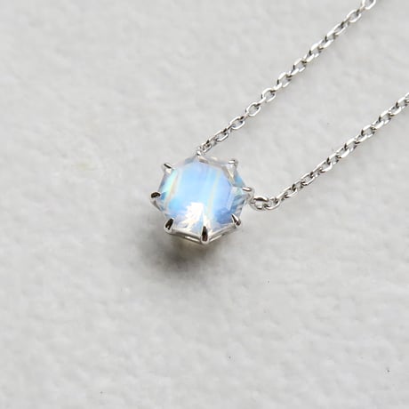 【necklace】　アンデシンラブラドライト　6mm　アトリアカット