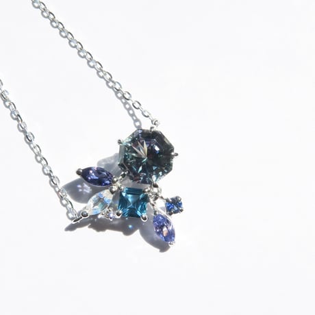 【necklace】　バイカラーゾイサイト　アトリアカット
