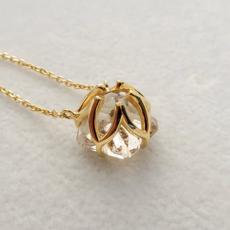 【necklace】　ルチルクォーツ　10mm　さくらシェイプ