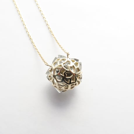 【necklace】　マイカインクォーツ 10mm 桜切子の切子なし