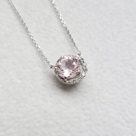 【necklace】　モルガナイト　6mm　ダンデライオンカット