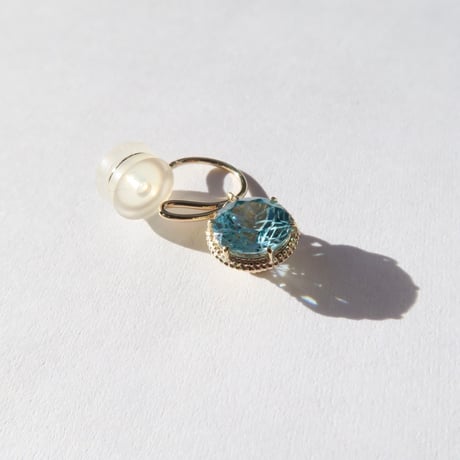 ブルージルコン 6mm ダンデライオンカット earring(片耳)