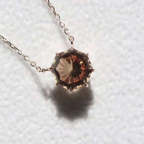 インペリアルトパーズ 7mm アトリアカット necklace