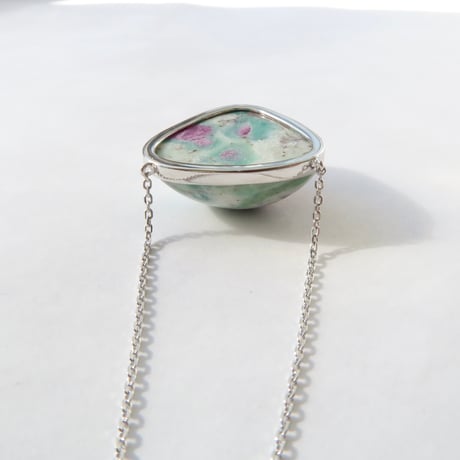 【necklace】　ルビーインフックサイト：シミズ貴石 会長カット