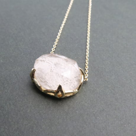 【necklace】　ホワイトガーデンクォーツ　かんなカット
