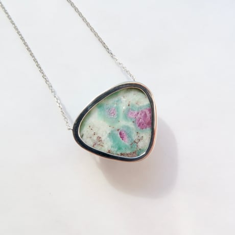 【necklace】　ルビーインフックサイト：シミズ貴石 会長カット