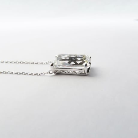 【necklace】　パイライトインクォーツ　かんなカット