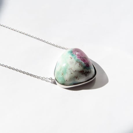 【necklace】　ルビーインフックサイト：シミズ貴石 会長カット