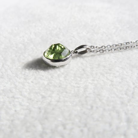 【necklace】　ペリドット　RD型　甲州貴石切子