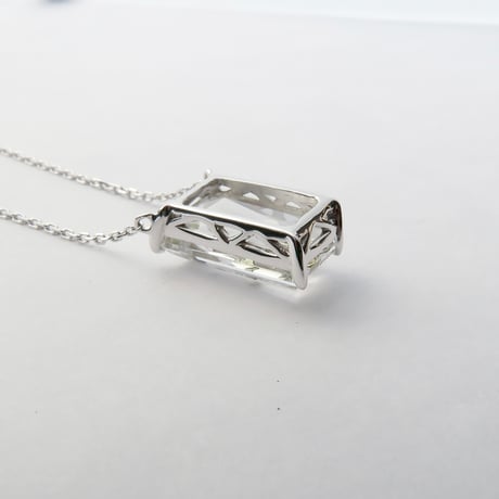【necklace】　パイライトインクォーツ　かんなカット