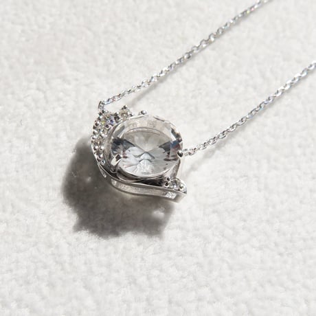【necklace】　白水晶 8mm さくらインカット