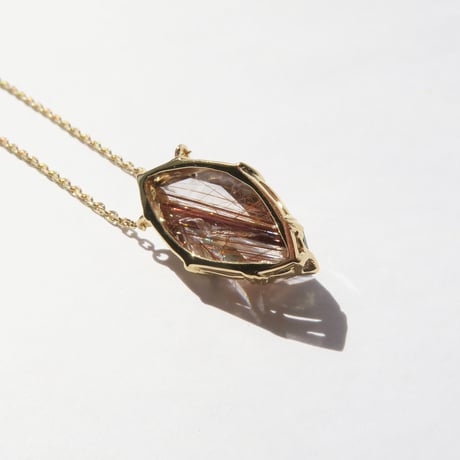 【necklace】　レッドルチルクォーツ　かんなカット