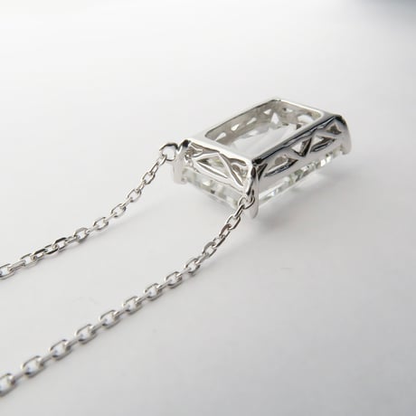 【necklace】　パイライトインクォーツ　かんなカット