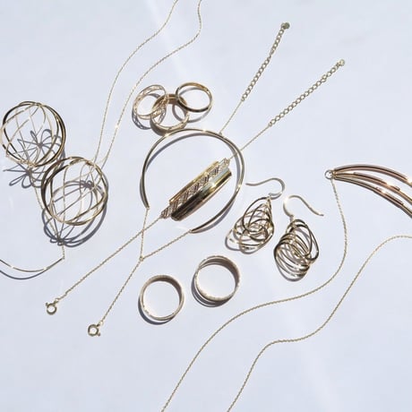 Flowing lines（P-137）pierced earrings