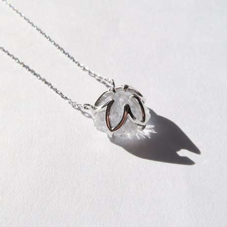 デュモルチェライトインクォーツ 10mm さくらシェイプカット necklace