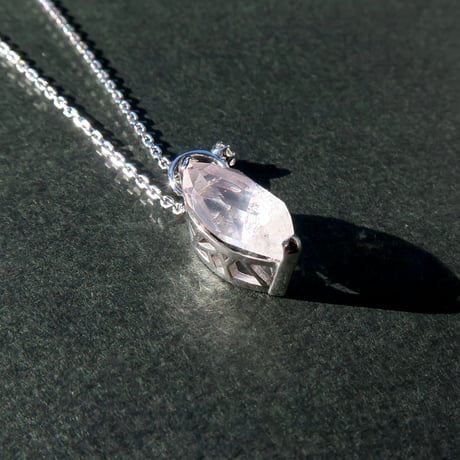 【necklace】　ローズクォーツ 12×6mm マーキス クラッシュクォーツ.