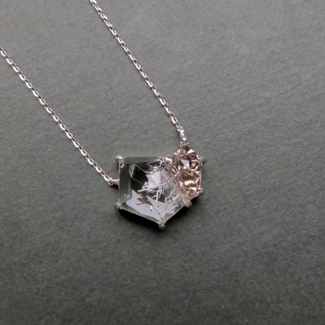 【ncklace】　スモーキークォーツ mini甲州貴石切子 + ルチルクォーツかんなカット