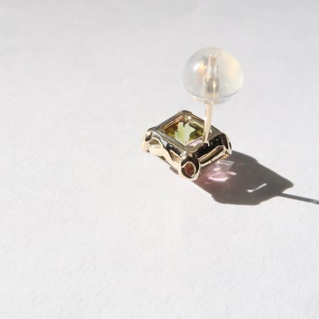 バイカラートルマリン 6.4×5.4mm オクタゴン 甲州貴石切子 pierced(片耳)