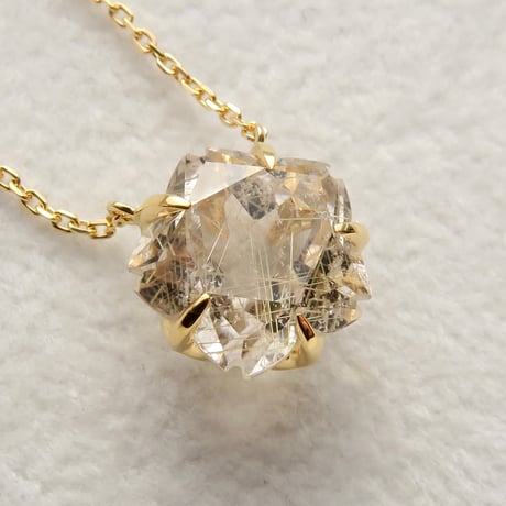 【necklace】　ルチルクォーツ　10mm　さくらシェイプ