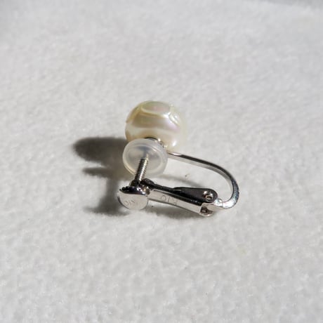 【 earring】　カービング淡水パール　片耳
