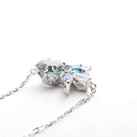 【necklace】　バイカラーゾイサイト　アトリアカット