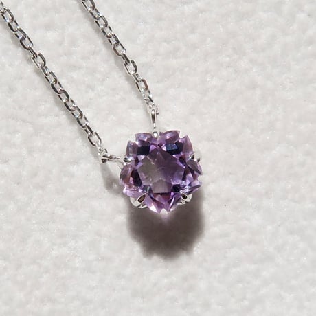【necklace】　バイカラーアメジスト　7mm　さくらシェイプ