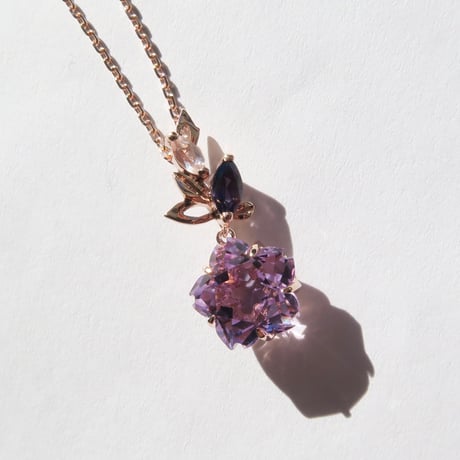 ローズアメジスト 8.5mm さくらシェイプカット necklace