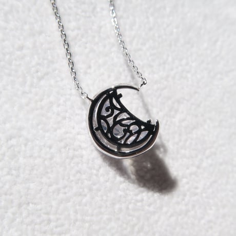 スコロライト 月型 甲州貴石切子 necklace