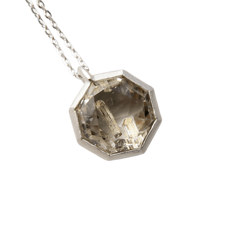 【necklace】　ルチル結晶入りクォーツ　かんなカット
