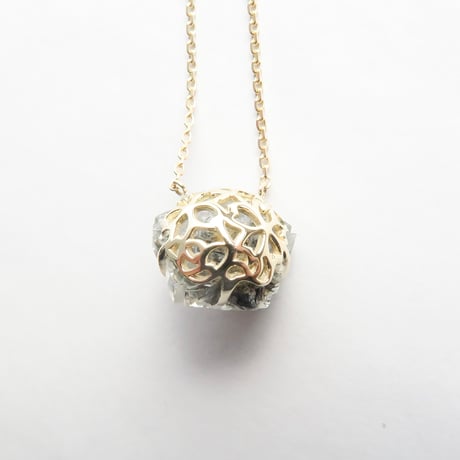 【necklace】　マイカインクォーツ 10mm 桜切子の切子なし