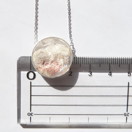 ホワイトガーデンクォーツ 19mmRD かんなカット　necklace