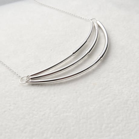 【necklace】　3連ドレープ