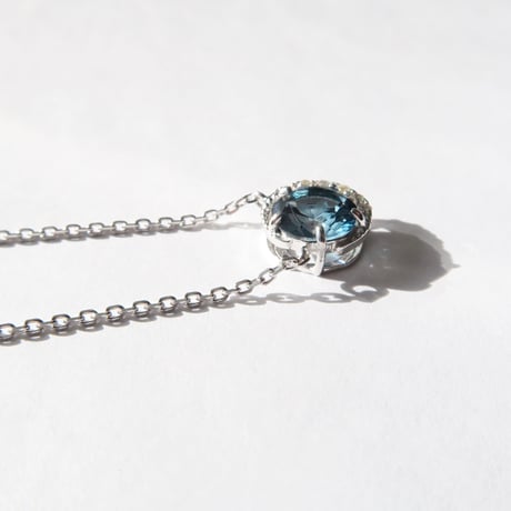 ロンドンブルートパーズ 6mm さくらインカット necklace