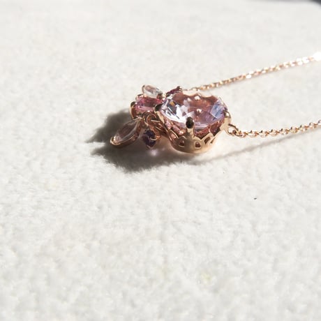 【necklace】　バイカラーアメジスト 8mm さくらインカット pink