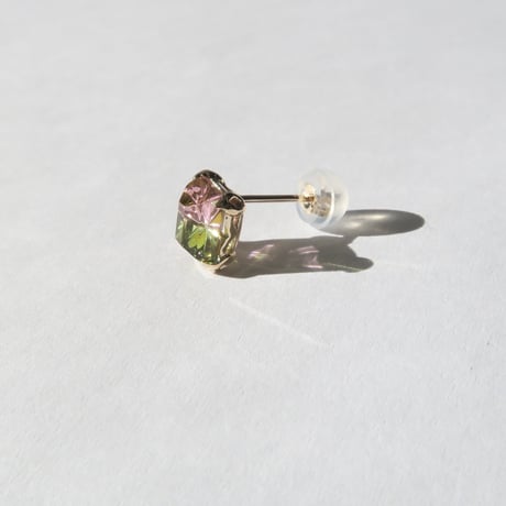 【 pierced】　バイカラートルマリン 6.9×6mm オクタゴン 甲州貴石切子(片耳)