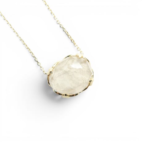 【necklace】　ホワイトガーデンクォーツ　かんなカット