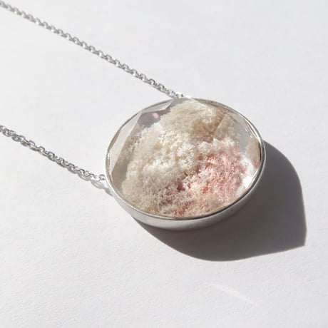 ホワイトガーデンクォーツ 19mmRD かんなカット　necklace