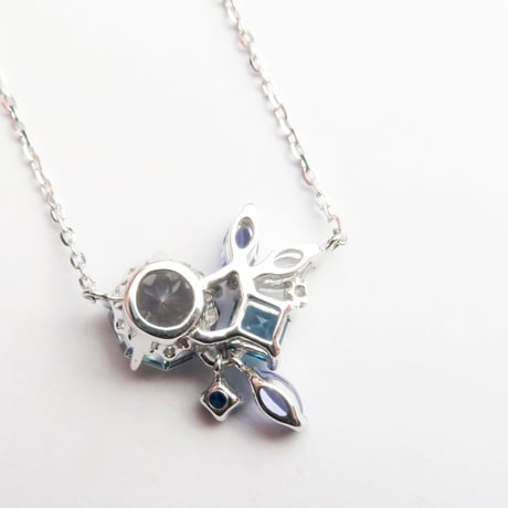 【necklace】　バイカラーゾイサイト　アトリアカット