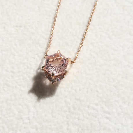 【necklace】　モルガナイト 6mm ゆきんこカット
