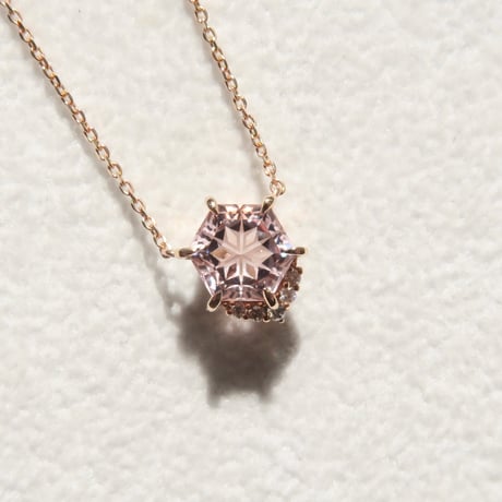 【necklace】　モルガナイト 6mm ゆきんこカット