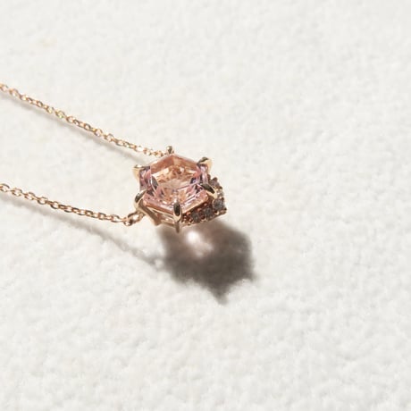 【necklace】　モルガナイト 6mm ゆきんこカット