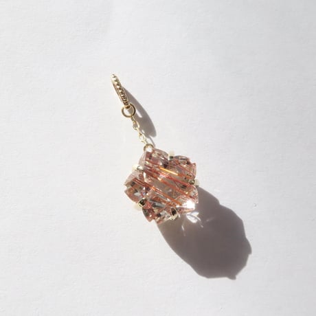 レッドルチル 10mm さくらシェイプ charm