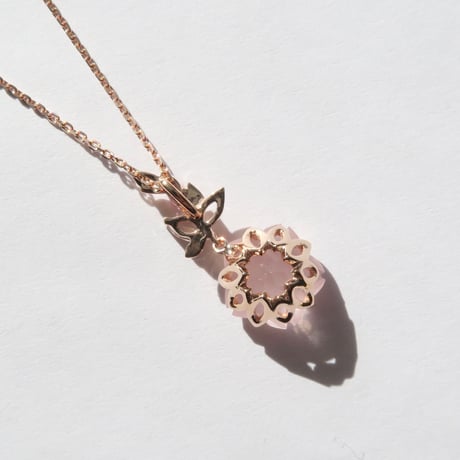 ローズクォーツ 10mm さくらシェイプカット necklace