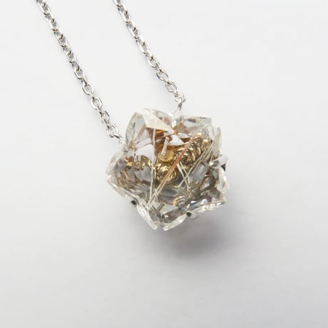 【necklace】　ルチルクォーツ 10mm ぺたんこさくらシェイプ