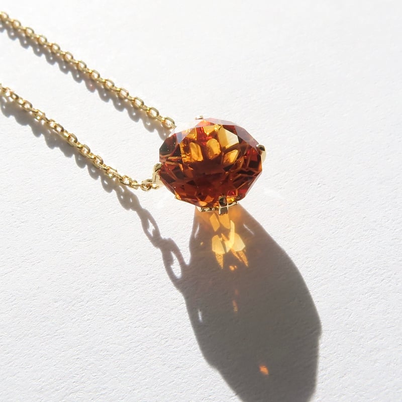 スーパーエクストラシトリン 8mm 10角ダンデライオンカット necklace