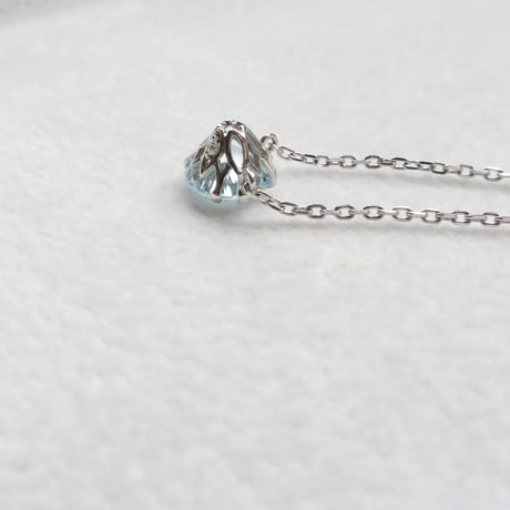 【necklace】　アクアマリン　6mm　クローバーインカット